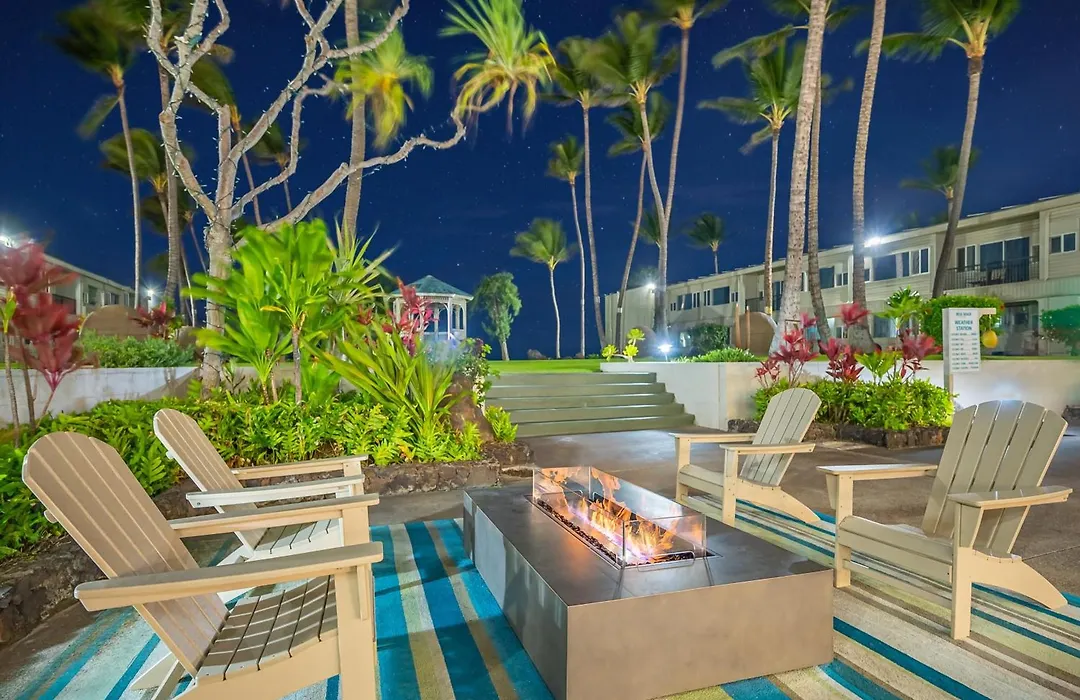 Maui Beach Hotel-1